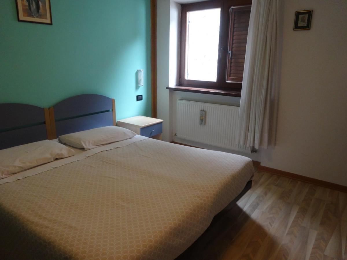 Hotel Genzianella Presenaio Eksteriør billede